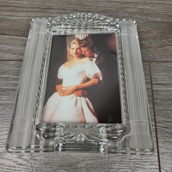 Vintage Mikasa Cotillion Frost Crystal Photo Picture Frame - Picture 6 of 16